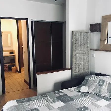 Studio Deco Bois: Central Comfort With Air Conditioning * Perpignan